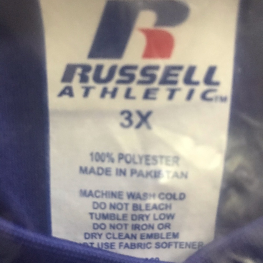 Russell Athletic - Picture 2 of 3